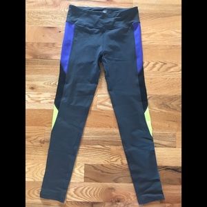 Nikibiki Spandex Ankle Length Leggings